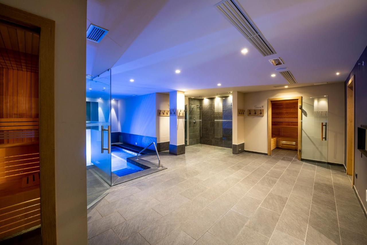 Design & Suite Hotel Ciarnadoi Vigo di Fassa Eksteriør billede