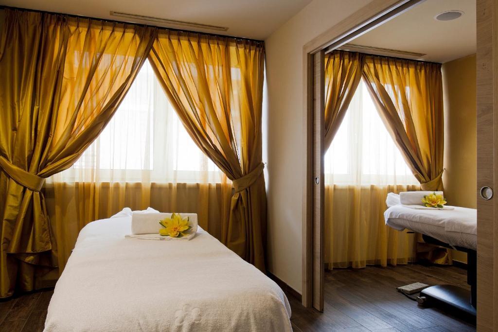 Design & Suite Hotel Ciarnadoi Vigo di Fassa Eksteriør billede